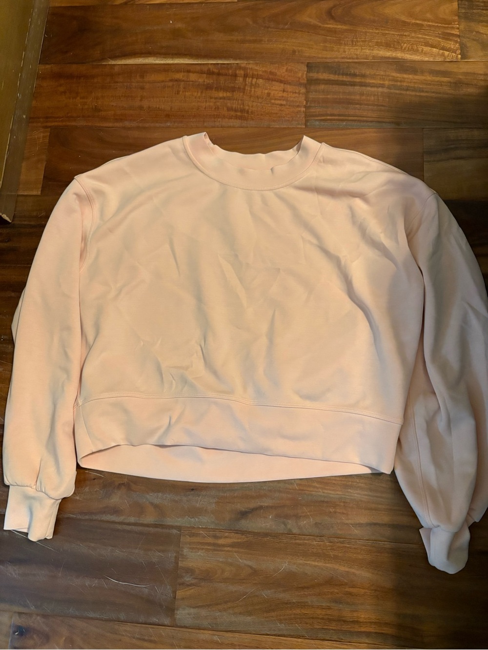 Lululemon Peach Cropped Crewneck Sweatshirt Relaxed Fit (1299)